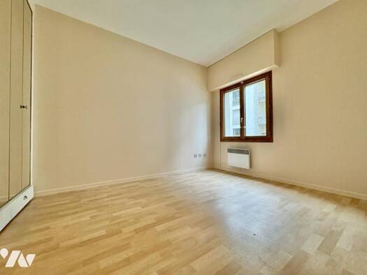 Appartement à vendre 45 850 € 1 pièce 23,44 m² RDC Nantes 44000