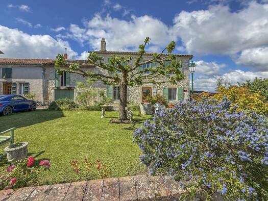 Maison à vendre - neuf 370 000 € 8 pièces 4 chambres 238 m² 662 m² de terrain Saint-Clar 32380