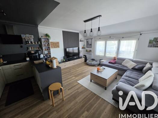 Appartement à vendre 129 900 € 2 pièces 1 chambre 41 m² Étage 1/2 Champdeuil 77390