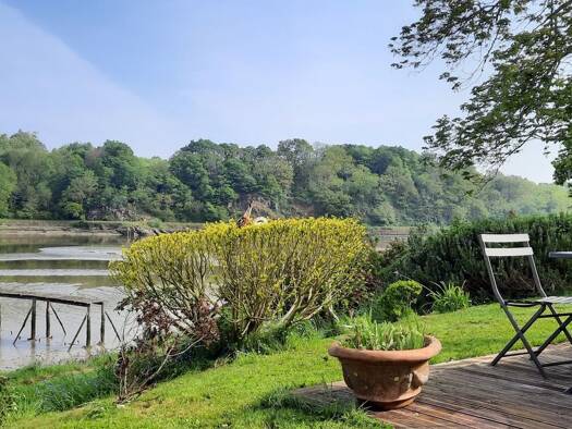 Demeure à vendre 832 800 € 9 pièces 5 chambres 230 m² 1 927 m² de terrain La Vicomté-sur-Rance 22690