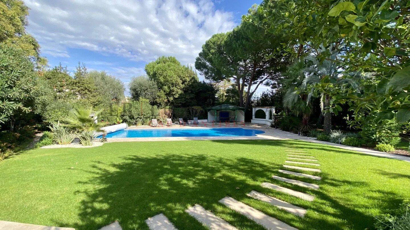 Maison à vendre, 271m², ANTIBES