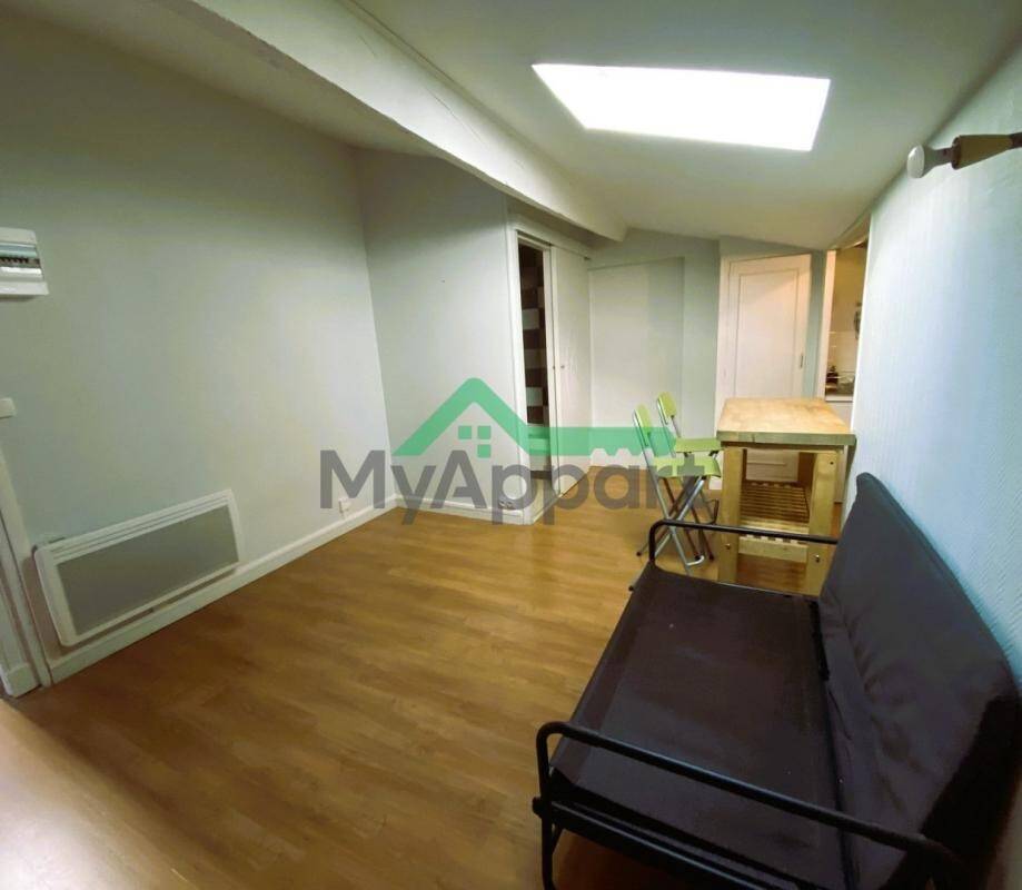Maison à louer, 16m², COLOMBES