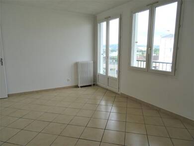 Appartement à louer 615 € 3 pièces 2 chambres 56 m² Étage 3/4 Gauchetières Nord-Ecarts Nord Nogent-le-Rotrou 28400