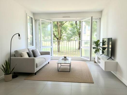 Appartement à vendre 220 000 € 3 pièces 2 chambres 57 m² RDC/6 Bois de Neuilly Neuilly-Plaisance 93360