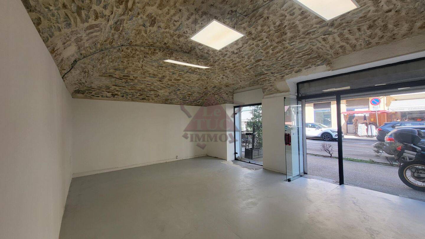 Maison à vendre, 490m², SAINT AMBROIX