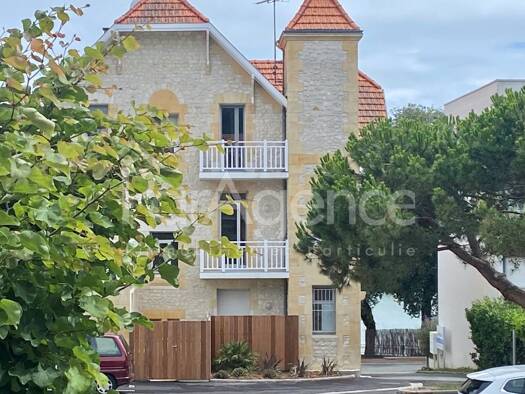 Appartement à vendre 155 000 € 1 pièce 23 m² RDC/2 Saint-Palais-sur-Mer 17420