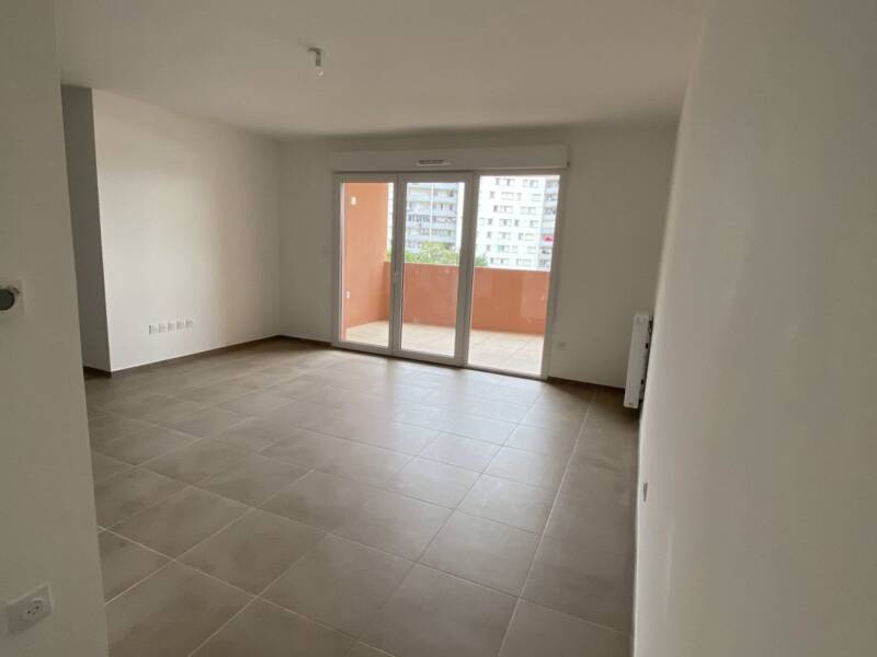 Maison à louer, 64m², MARSEILLE 14E