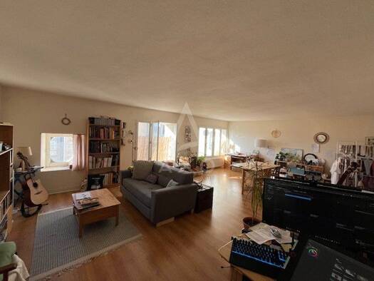 Appartement à vendre 189 000 € 3 pièces 2 chambres 98 m² 1er étage Saint Ausone-Saint Martin-Saint Gelais Angoulême 16000