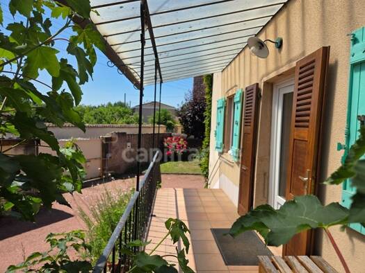 Maison à vendre 268 000 € 6 pièces 3 chambres 136 m² 483 m² de terrain La Chanaye-Fontenailles Mâcon 71000