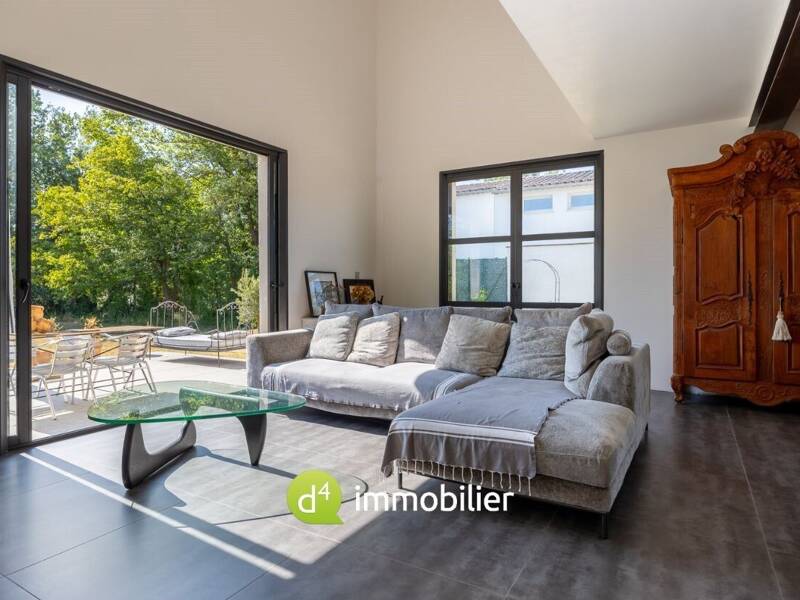 Maison à vendre, 159m², LA FARE LES OLIVIERS