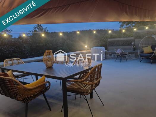 Maison de plain-pied à vendre 225 000 € 4 pièces 3 chambres 111 m² 800 m² de terrain Vieille-Brioude 43100