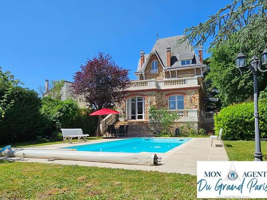 Demeure à vendre 1 195 000 € 9 pièces 5 chambres 300 m² 1 100 m² de terrain Centre Ouest Palaiseau 91120