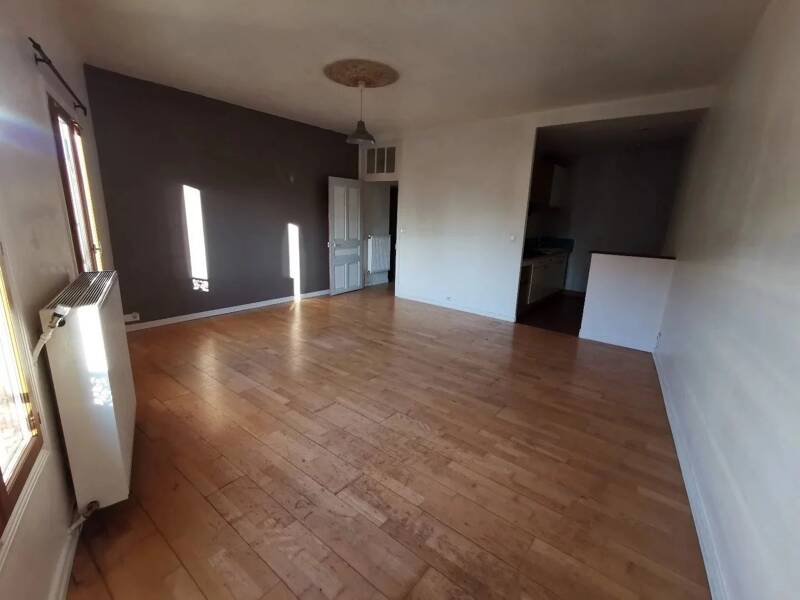 Maison à louer, 76m², MONTELIER