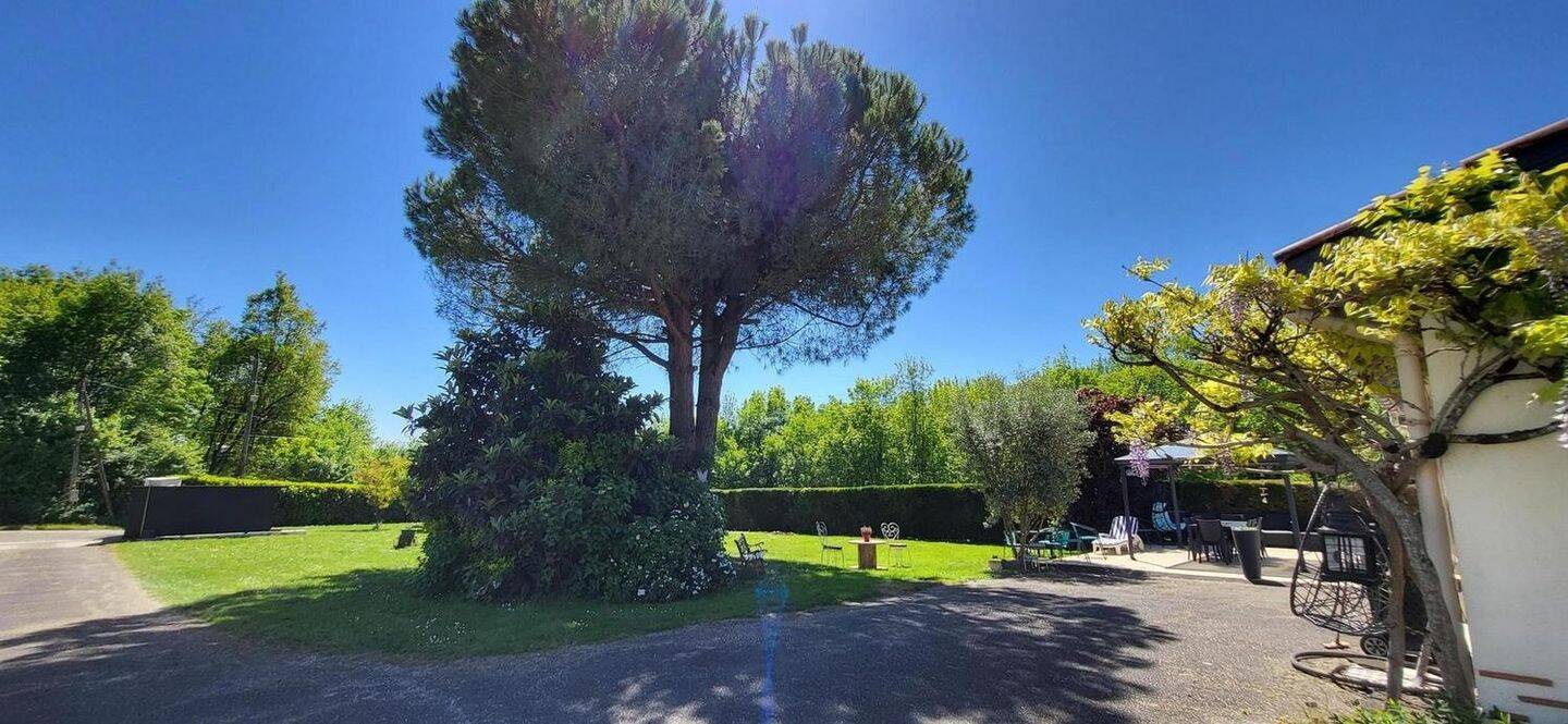 Maison à vendre, 208m², SAINT HILAIRE DE LUSIGNAN