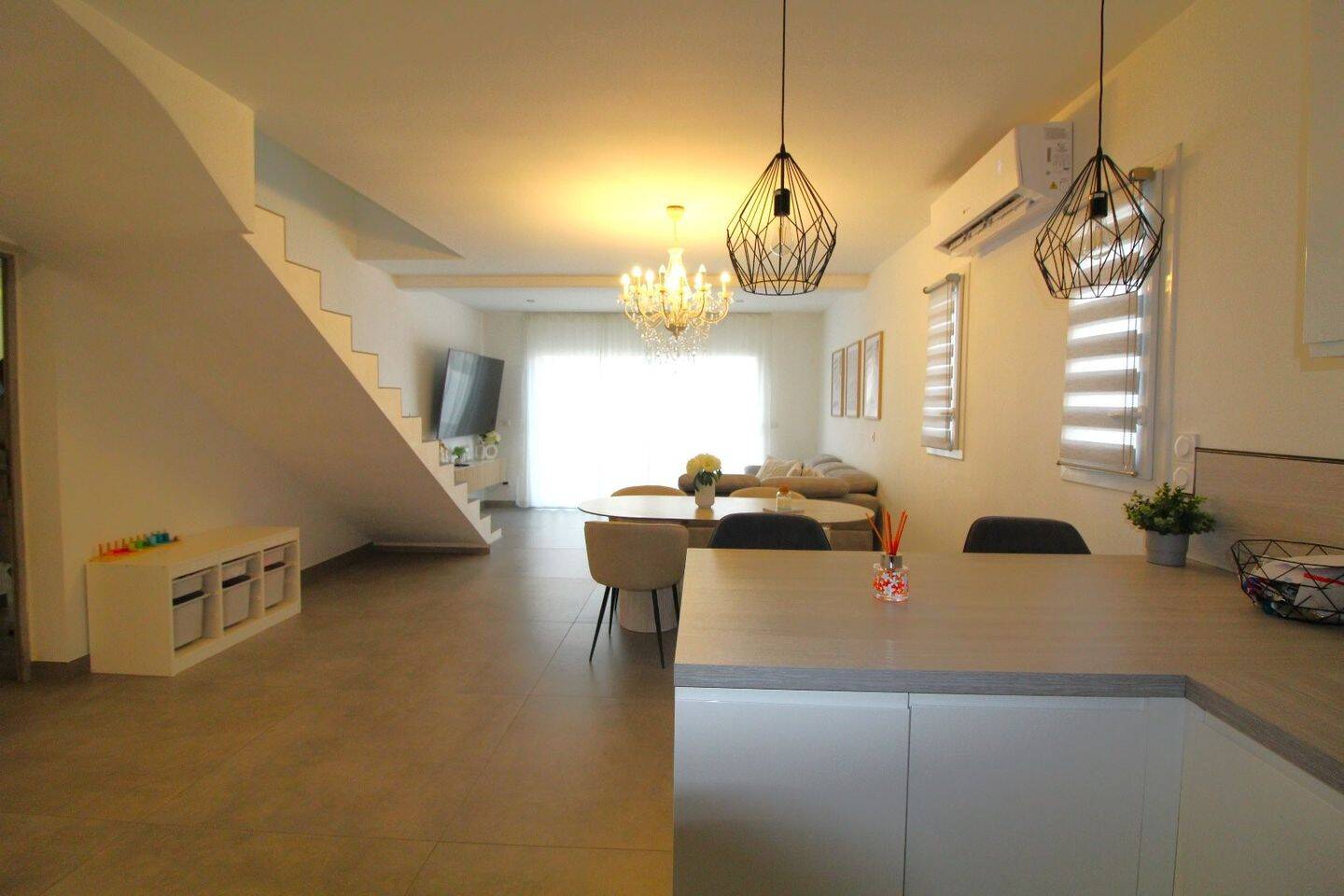 Maison à vendre, 95m², POUZOLLES