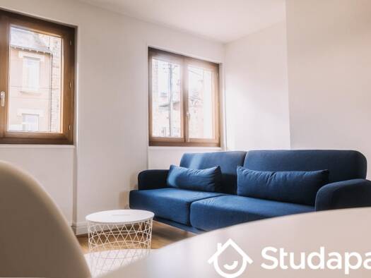 Studio à louer - logement étudiant 435 € 1 pièce 2 chambres 10 m² RDC Montferrand Clermont-Ferrand 63100