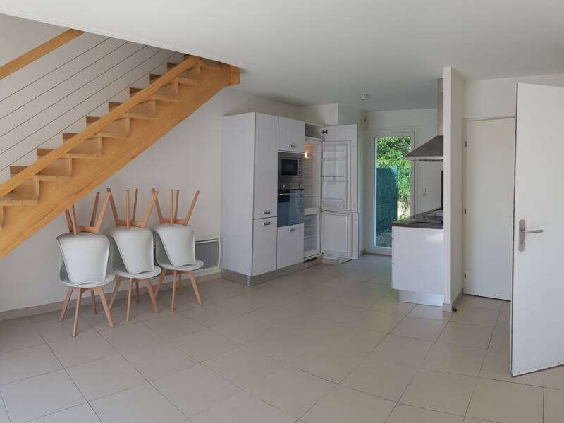 Maison à louer, 73m², PELISSANNE