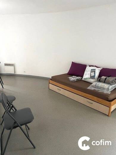 Appartement à louer 430 € 1 pièce 25 m² 3ème étage Le Hameau Pau 64000