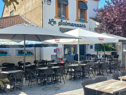 Local commercial à vendre 149 500 € 120 m² de surface de vente Centre Ville Chagny 71150