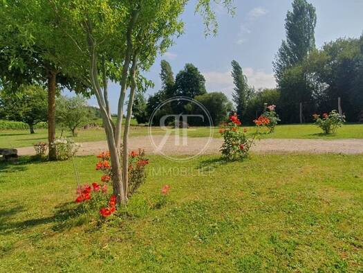 Maison à vendre 250 000 € 7 pièces 3 chambres 160 m² Sainte-Colombe 33350