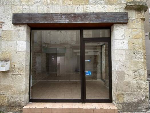 Local commercial à vendre 56 000 € 25 m² de surface de vente École primaire Scaliger-École maternelle Scaliger Agen 47000