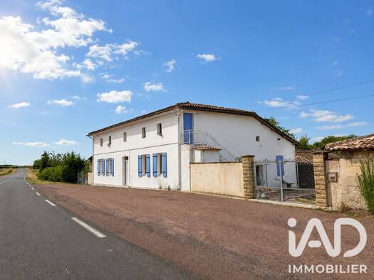 Maison à vendre 185 000 € 5 pièces 3 chambres 172 m² 2 615 m² de terrain Saint-Palais-de-Négrignac 17210