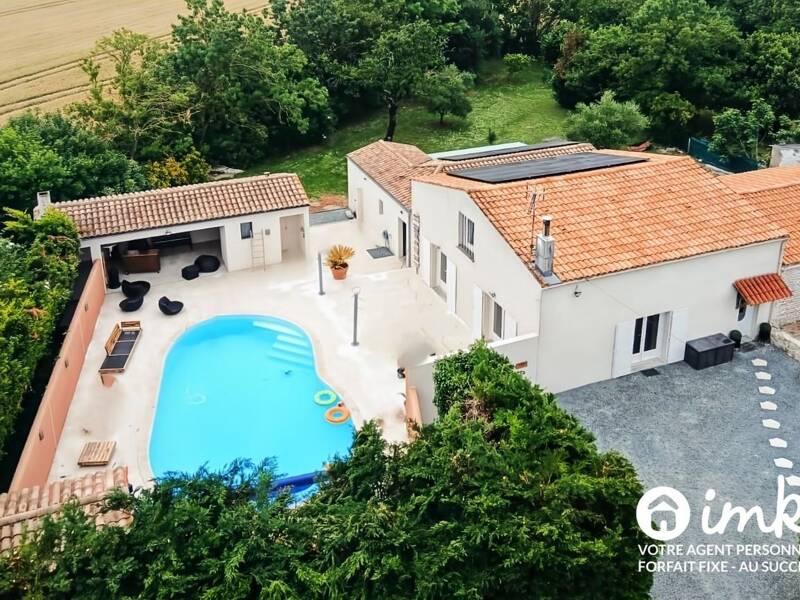 Maison à vendre, 252m², SAINT JEAN DE LIVERSAY
