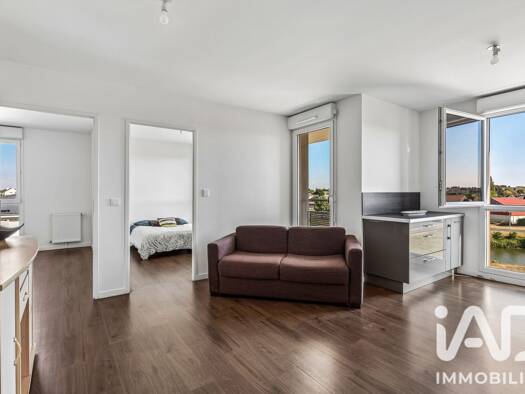 Appartement à vendre 185 000 € 3 pièces 2 chambres 50 m² Étage 3/3 Les Hauldres Est Moissy-Cramayel 77550