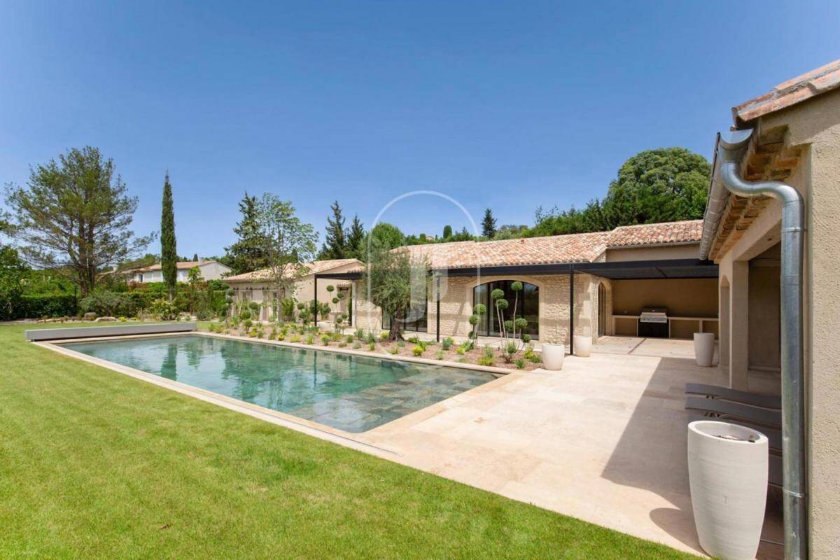 Maison à vendre, 380m², MAUSSANE LES ALPILLES