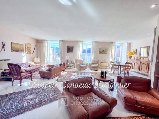 Duplex à vendre 337 600 € 6 pièces 4 chambres 240 m² Étage 2/2 Montgauzy-Centre Culturel Foix 09000