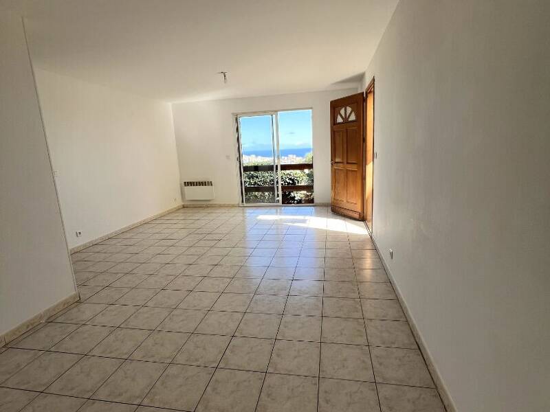 Maison à louer, 107m², FURIANI