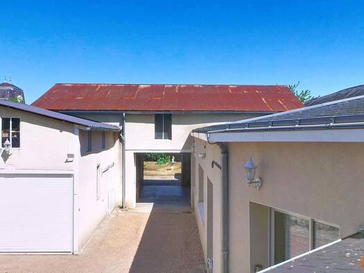 Maison de ville à vendre 210 000 € 7 pièces 4 chambres 202 m² 1 043 m² de terrain Château-la-Vallière 37330