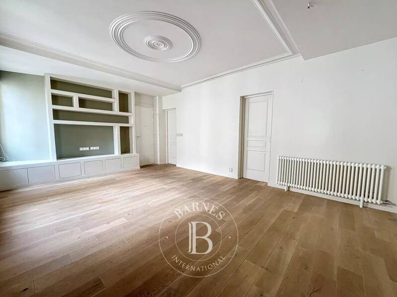 Maison à louer, 77m², PARIS 10E