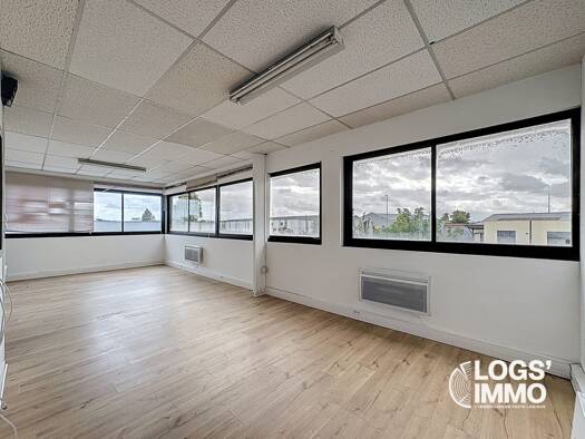 Espace bureau à louer 590 € 65 m² de bureaux Zone Industrielle Blanquefort 33290