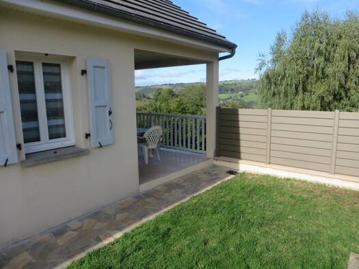 Maison à vendre 190 000 € 4 pièces 2 chambres 90 m² Saint-Cernin 15310