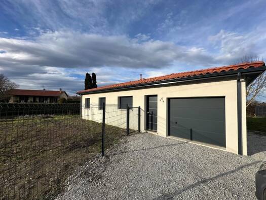 Villa à louer 1 100 € 4 pièces 3 chambres 92 m² Saint-Julien-sur-Garonne 31220