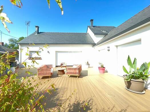 Maison à vendre 479 900 € 6 pièces 4 chambres 120 m² 492 m² de terrain Sud Sucé-sur-Erdre 44240