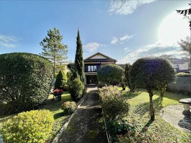 Villa à vendre 389 000 € 9 pièces 5 chambres 160 m² 653 m² de terrain Cremieu 38460
