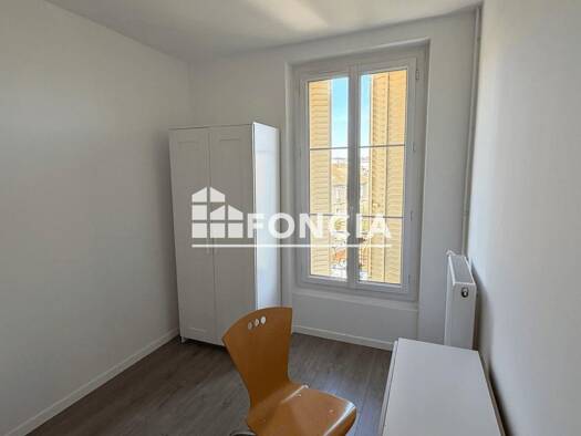 Colocation à louer - logement étudiant 450 € 1 pièce 9,6 m² 3ème étage Centre Ville Corbeil-Essonnes 91100