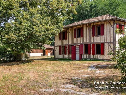 Maison à vendre 499 200 € 8 pièces 3 chambres 190 m² 5 680 m² de terrain Castets 40260