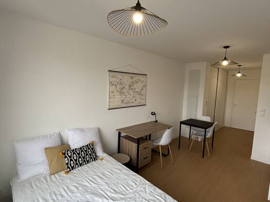 Appartement à louer 630 € 1 pièce 24,3 m² Étage 4/5 Château-de-l'Hers Toulouse 31500