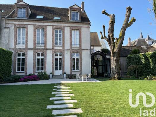 Maison à vendre 895 000 € 8 pièces 5 chambres 285 m² 800 m² de terrain Briand Leclerc Sens 89100
