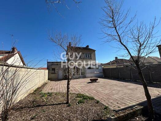 Maison à vendre 174 000 € 5 pièces 3 chambres 106 m² 1 733 m² de terrain Pinon 02320