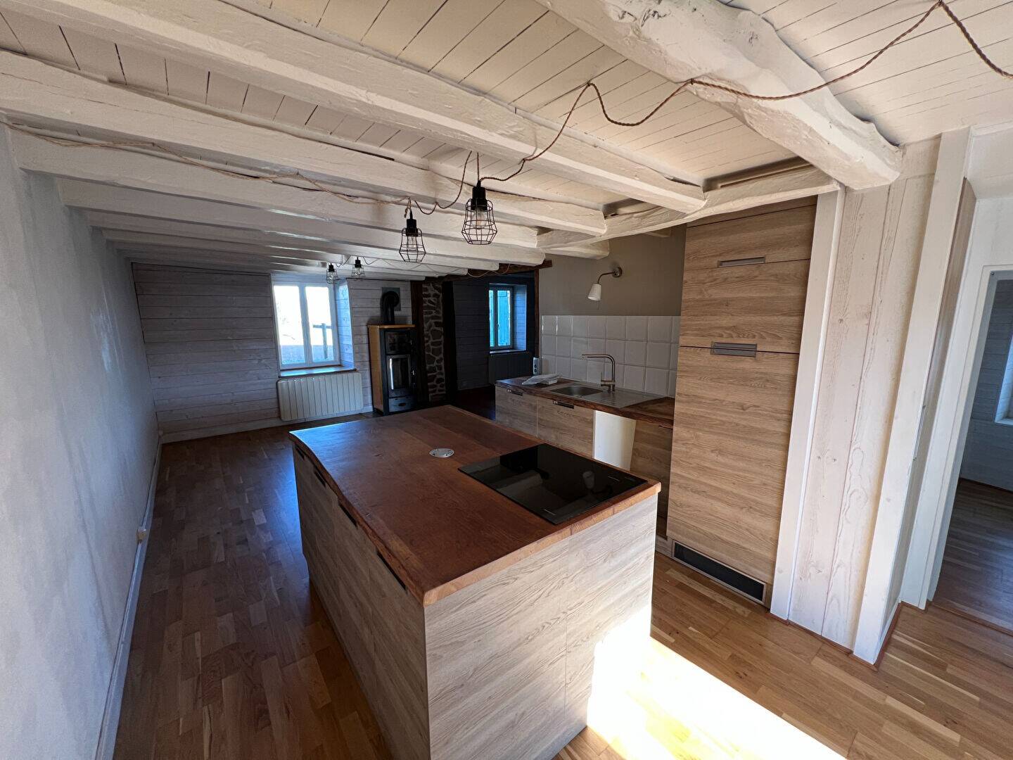 Maison à louer, 100m², SAINT JEAN SAINT MAURICE SUR LOIRE