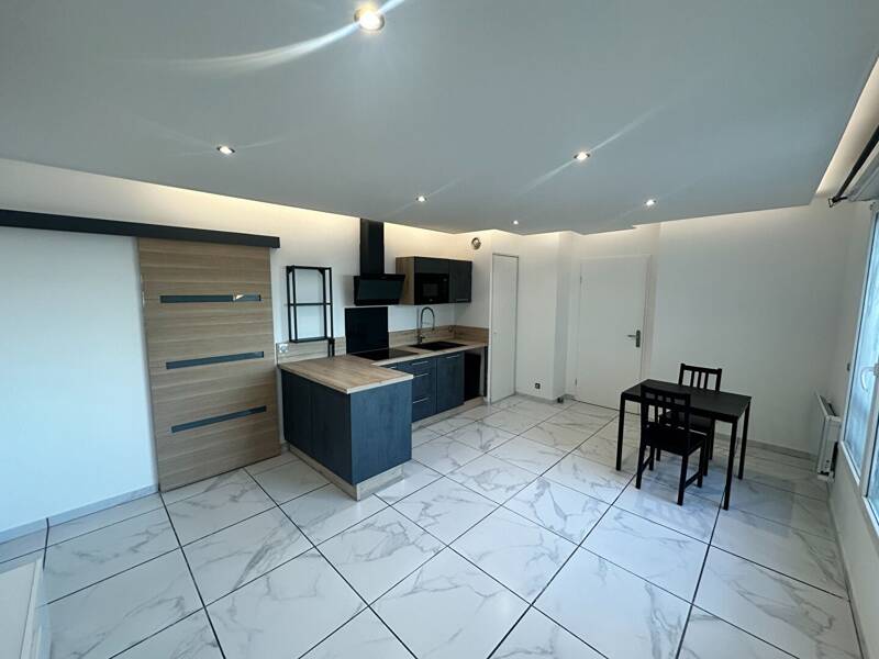 Maison à louer, 41m², COMBS LA VILLE