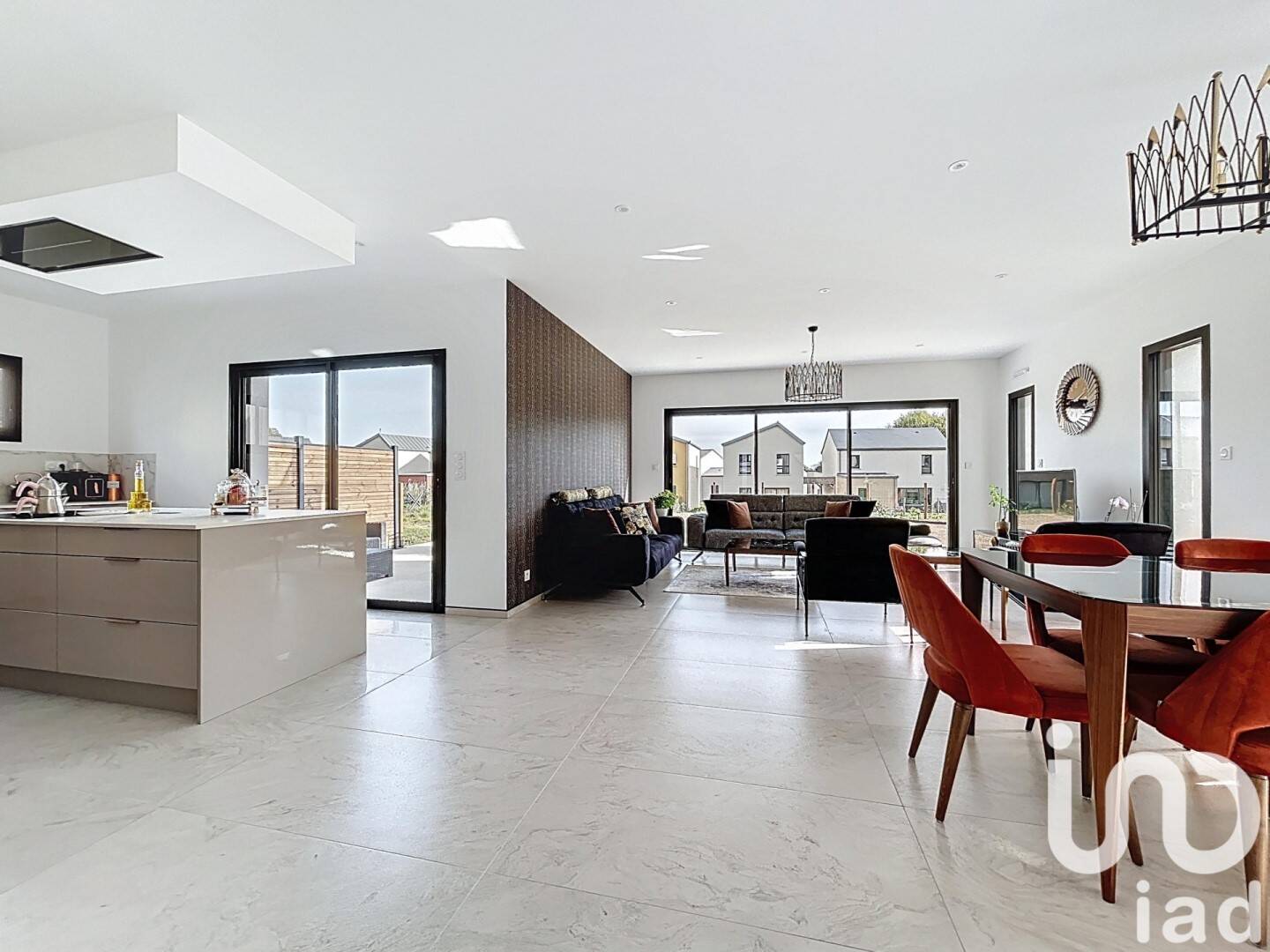 Maison à vendre, 172m², LA CHAPELLE DES FOUGERETZ