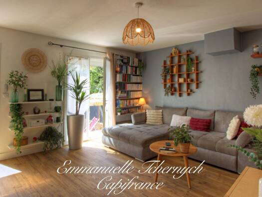 Maison à vendre 238 000 € 4 pièces 3 chambres 80 m² 180 m² de terrain Centre Miramas 13140
