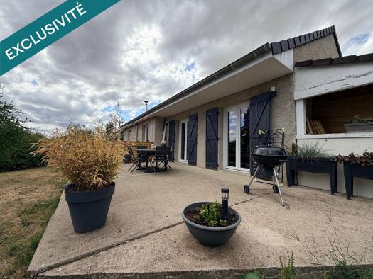 Maison de plain-pied à vendre 198 000 € 5 pièces 3 chambres 110 m² 2 983 m² de terrain Espinasse-Vozelle 03110