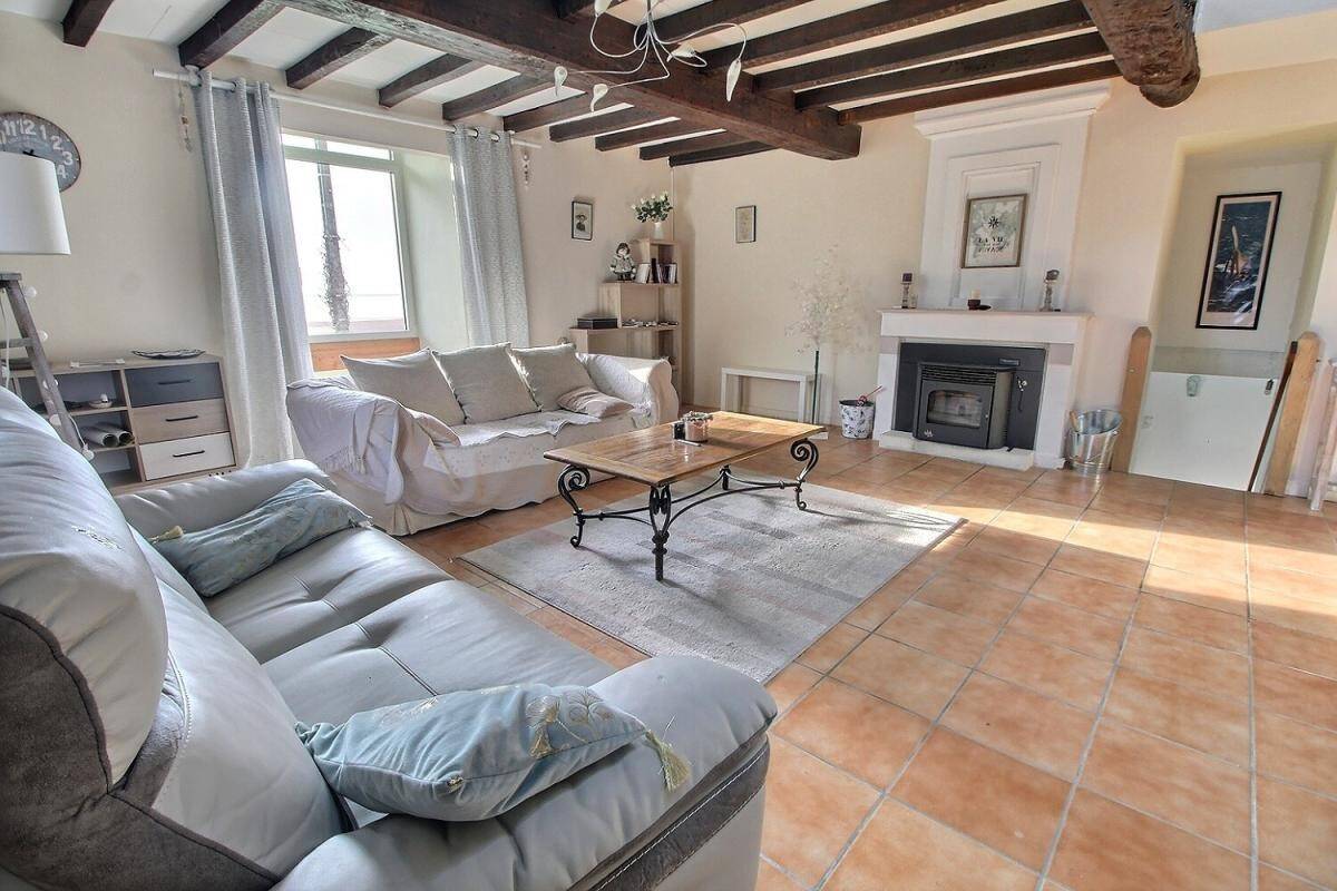 Maison à vendre, 161m², CHENAC SAINT SEURIN D'UZET