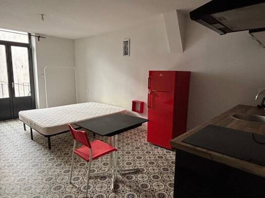 Appartement à louer - logement étudiant 536 € 1 pièce 26 m² 1er étage disponible dès maintenant Vichy 03200